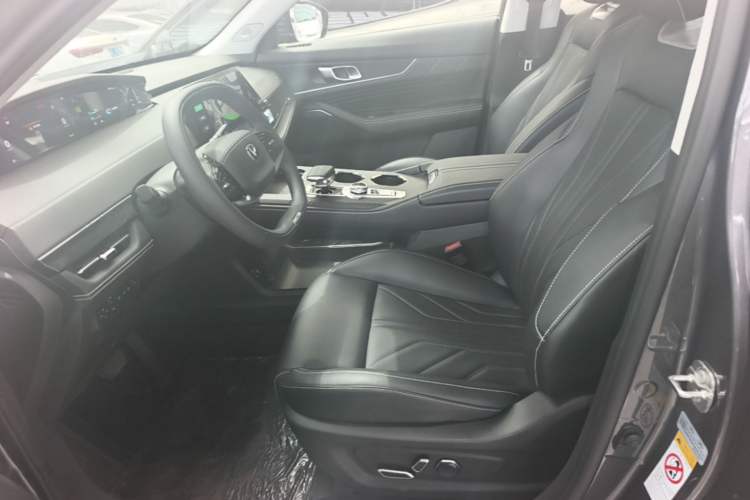 Used CHANGAN UNI-K iDD 2023 Zhidian iDD 1.5T 135km Smart & Fun Model Left Front Seat