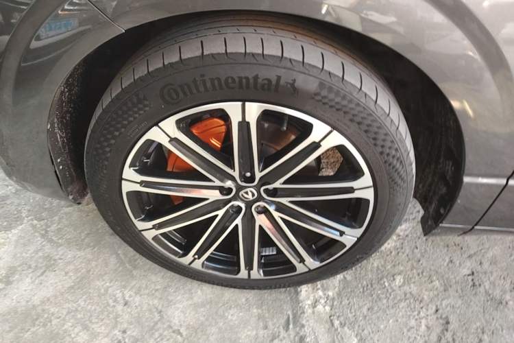 Used CHANGAN UNI-K iDD 2023 Smart Electric iDD 1.5T 135km Smart Leading Model Left Front Wheel Hub