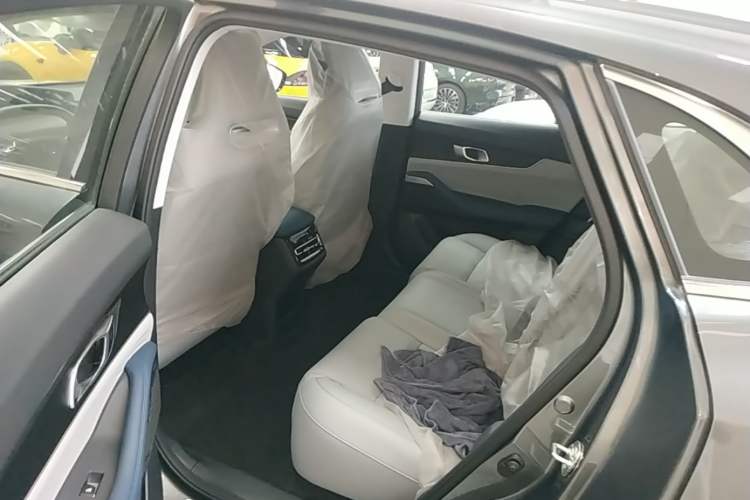 Used CHANGAN UNI-K iDD 2023 Zhidian iDD 1.5T 135km Smart & Fun Model Left Rear Seat