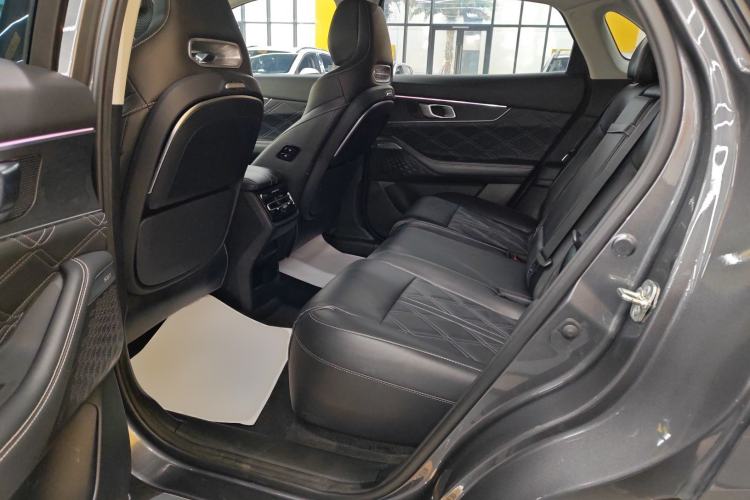 Used CHANGAN UNI-K iDD 2023 Smart Electric iDD 1.5T 135km Smart Leading Model Left Rear Seat