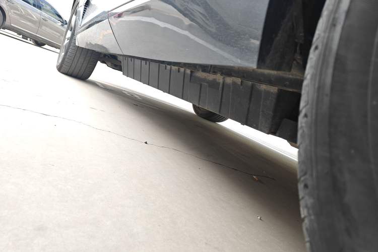 Used CHANGAN UNI-K iDD 2023 Zhidian iDD 1.5T 135km Smart & Fun Model Left Side Sill