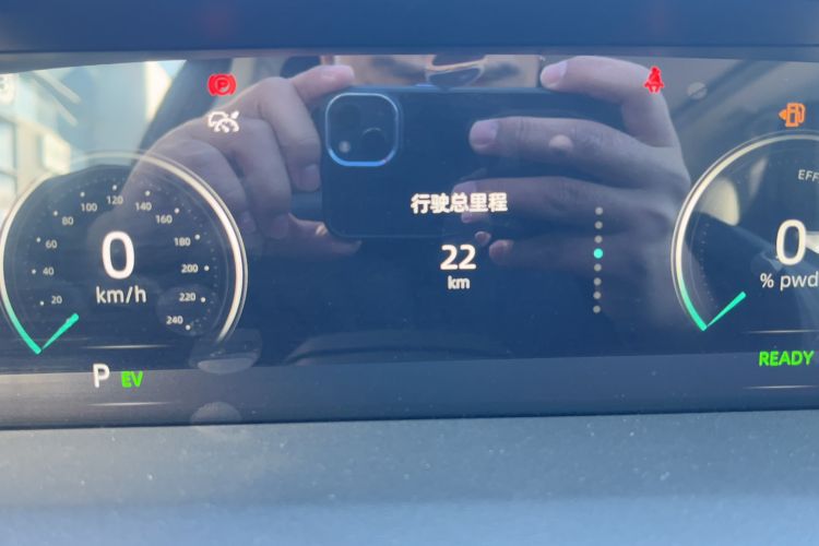 Used CHANGAN UNI-K iDD 2023 Zhidian iDD 1.5T 135km Smart & Fun Model Odometer Close Up