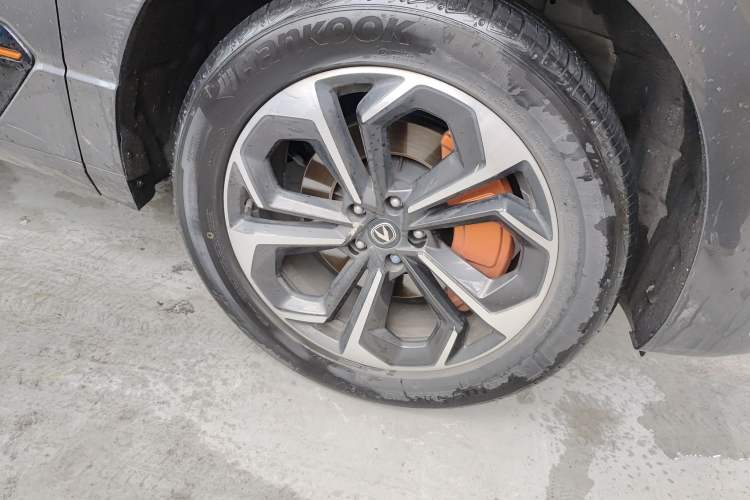 Used CHANGAN UNI-K iDD 2023 Zhidian iDD 1.5T 135km Smart & Fun Model Right Front Wheel Hub