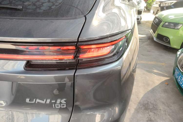 Used CHANGAN UNI-K iDD 2023 Smart Electric iDD 1.5T 135km Smart Leading Model Right Rear Taillight