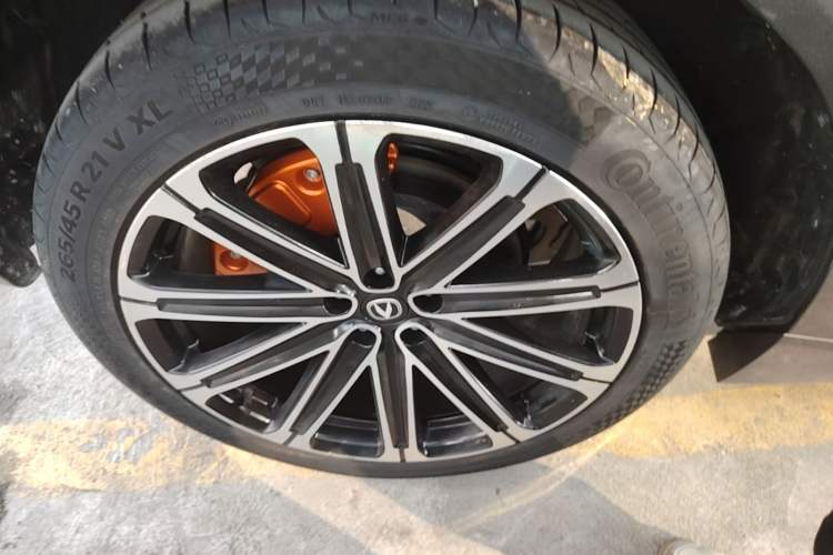 Used CHANGAN UNI-K iDD 2023 Smart Electric iDD 1.5T 135km Smart Leading Model Right Rear Wheel Hub