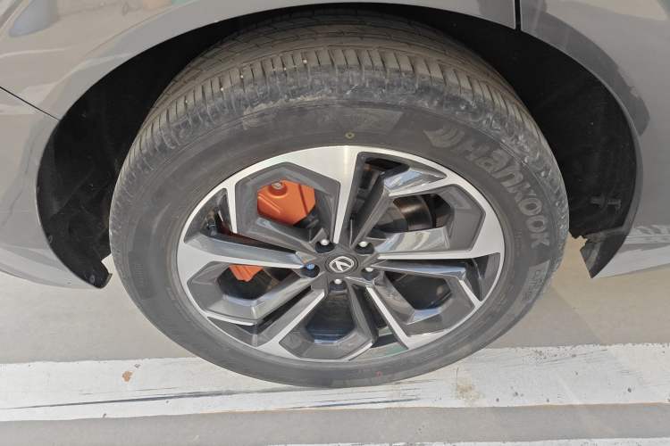 Used CHANGAN UNI-K iDD 2023 Zhidian iDD 1.5T 135km Smart & Fun Model Right Rear Wheel Hub