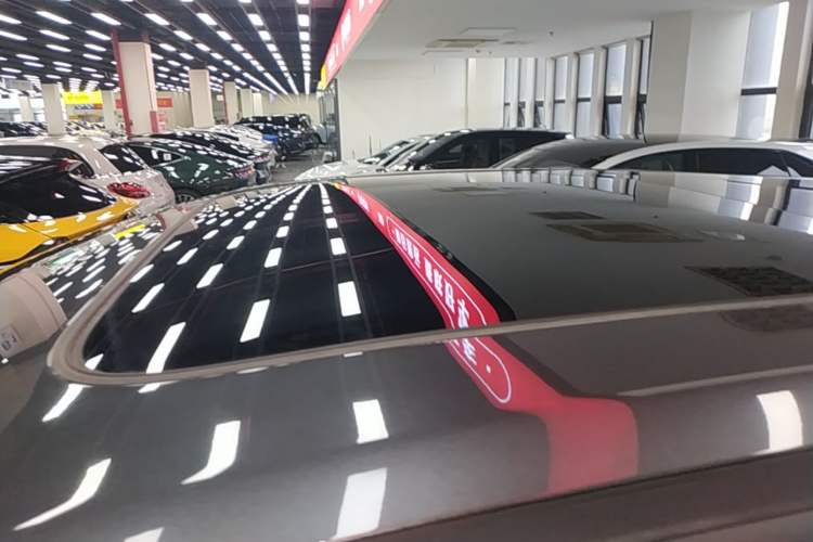Used CHANGAN UNI-K iDD 2023 Zhidian iDD 1.5T 135km Smart & Fun Model Roof