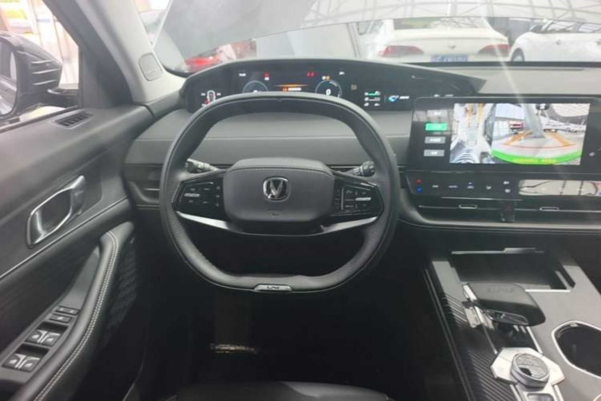 Used CHANGAN UNI-K iDD 2023 Zhidian iDD 1.5T 135km Smart & Fun Model Steering Wheel