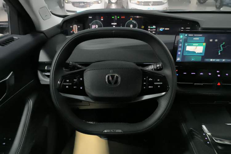 Used CHANGAN UNI-K iDD 2023 Zhidian iDD 1.5T 135km Smart & Fun Model Steering Wheel