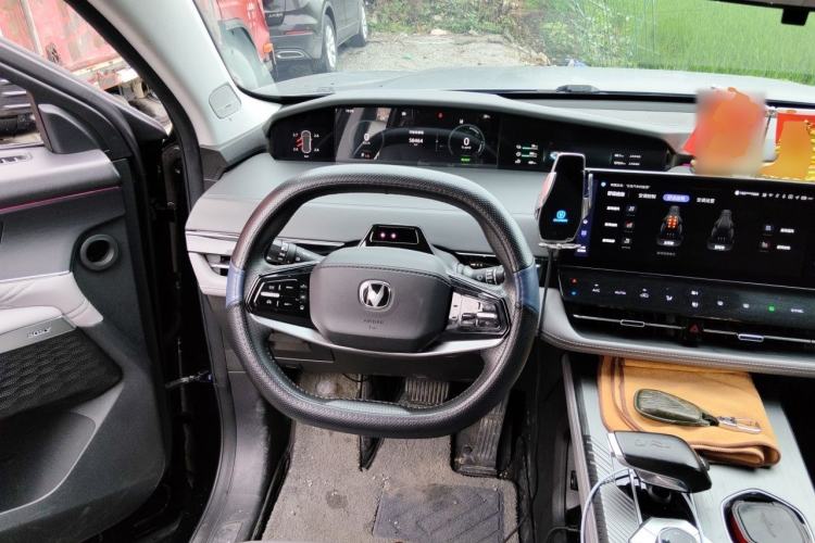 Used CHANGAN UNI-K iDD 2023 Smart Electric iDD 1.5T 135km Smart Leading Model Steering Wheel