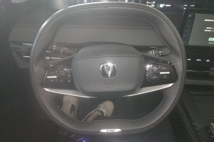 Used CHANGAN UNI-K iDD 2023 Zhidian iDD 1.5T 135km Smart & Fun Model Steering Wheel
