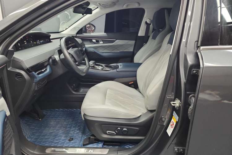 Used CHANGAN UNI-K iDD 2023 Smart Electric iDD 1.5T 135km Smart Leading Model Left Front Seat