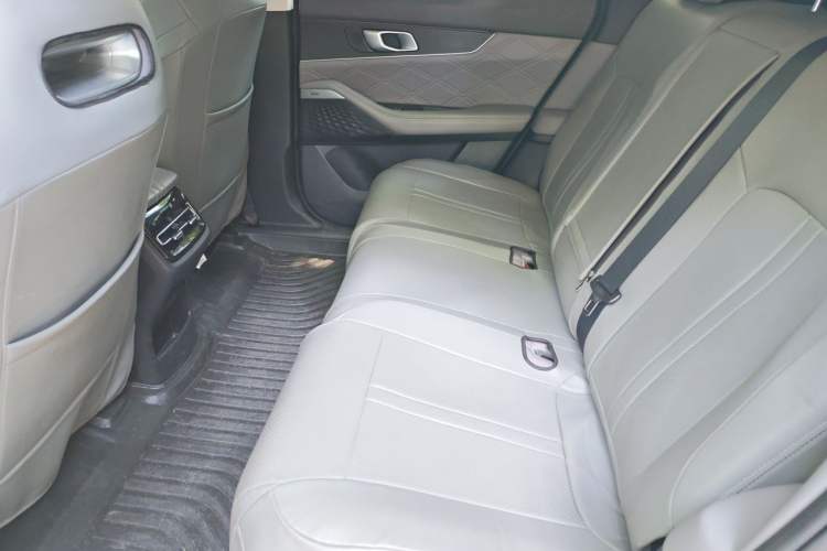 Used CHANGAN UNI-K iDD 2023 Smart Electric iDD 1.5T 135km Smart Leading Model Left Rear Seat