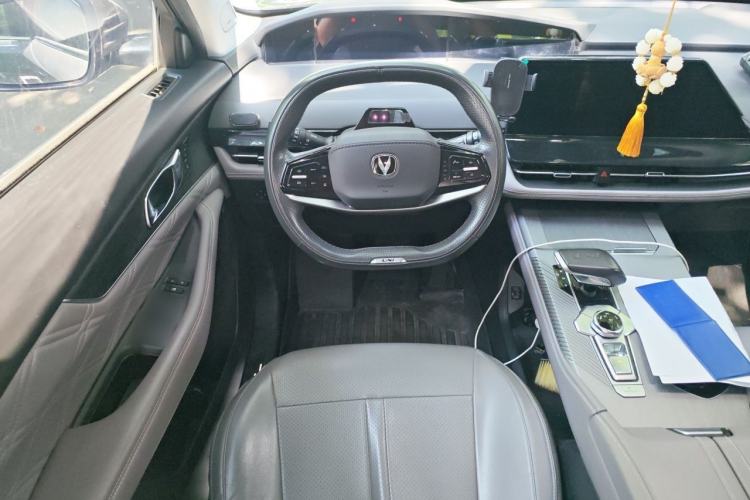 Used CHANGAN UNI-K iDD 2023 Smart Electric iDD 1.5T 135km Smart Leading Model Steering Wheel