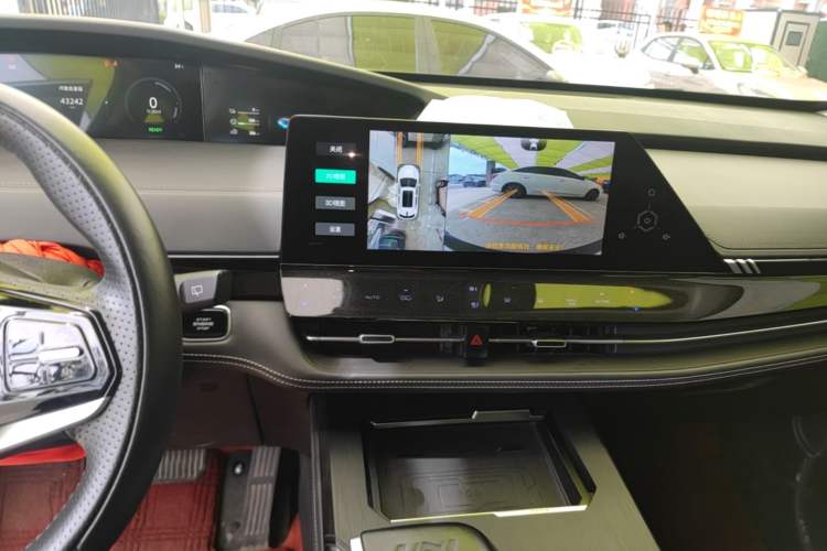 Used CHANGAN UNI-K iDD 2023 Zhidian iDD 1.5T 135km Smart & Fun Model Audio And AC Panel