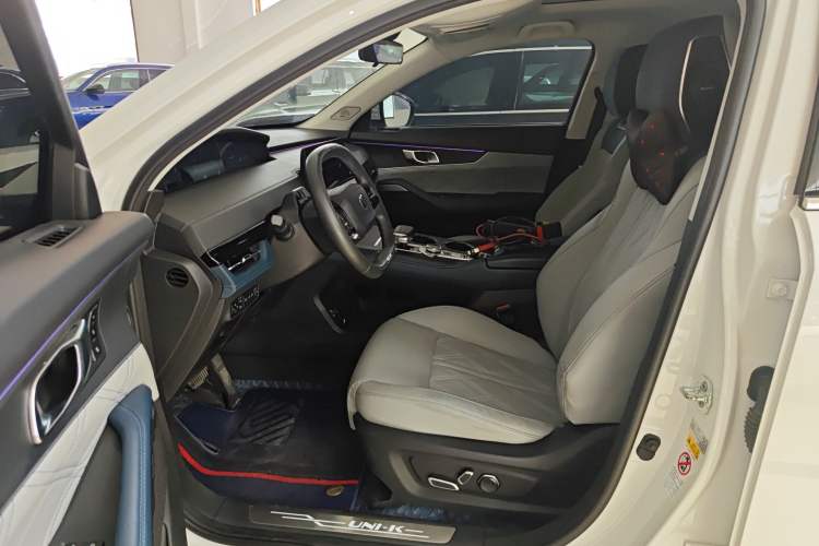 Used CHANGAN UNI-K iDD 2023 Smart Electric iDD 1.5T 135km Smart Leading Model Driver Seat