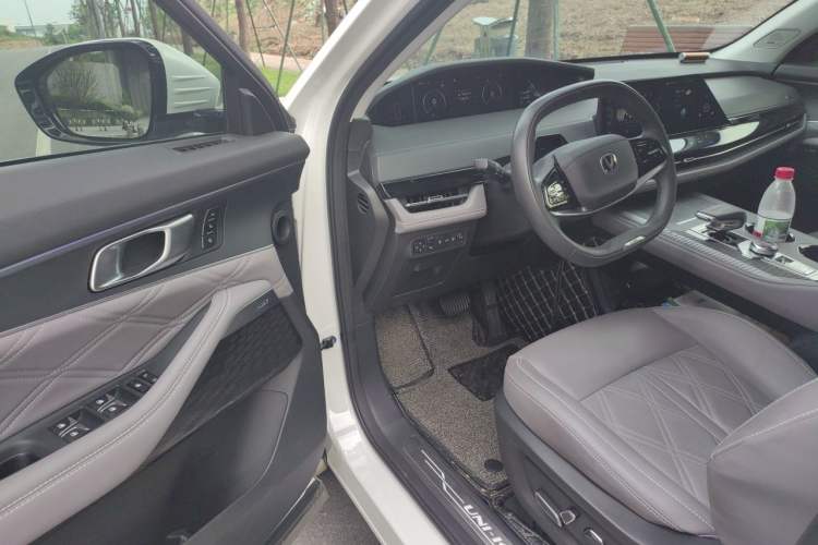 Used CHANGAN UNI-K iDD 2023 Smart Electric iDD 1.5T 135km Smart Leading Model Driver Seat