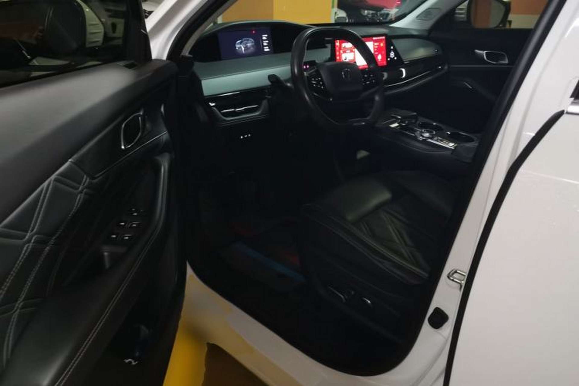 Used CHANGAN UNI-K iDD 2023 Smart Electric iDD 1.5T 135km Smart Leading Model Driver Seat