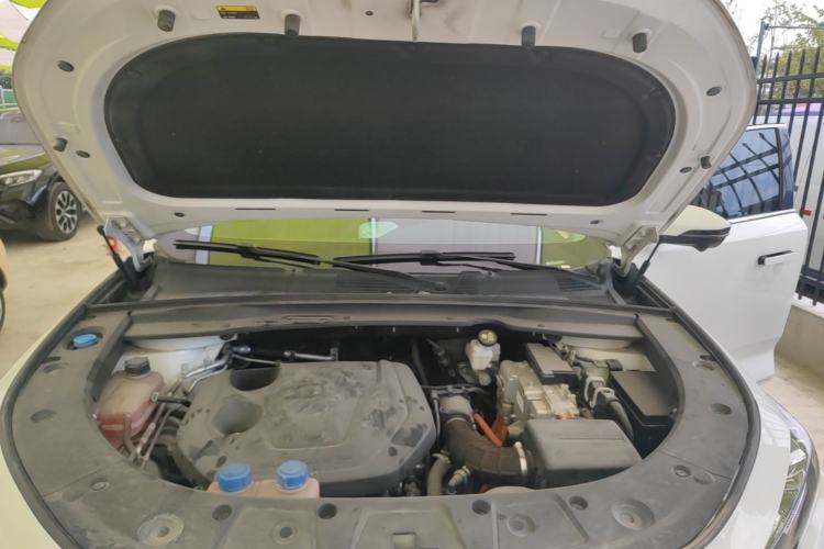 Used CHANGAN UNI-K iDD 2023 Zhidian iDD 1.5T 135km Smart & Fun Model Engine Bay