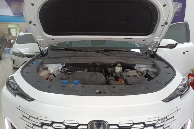 Used CHANGAN UNI-K iDD 2023 Zhidian iDD 1.5T 135km Smart & Fun Model Engine Bay