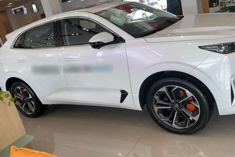 Used CHANGAN UNI-K iDD 2023 Zhidian iDD 1.5T 135km Smart & Fun Model Exterior 2