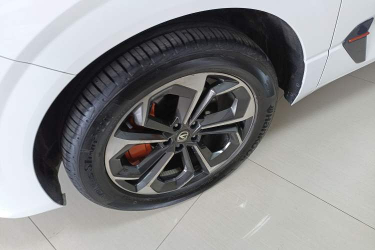 Used CHANGAN UNI-K iDD 2023 Zhidian iDD 1.5T 135km Smart & Fun Model Exterior 4