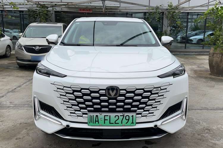 Used CHANGAN UNI-K iDD 2023 Zhidian iDD 1.5T 135km Smart & Fun Model Front