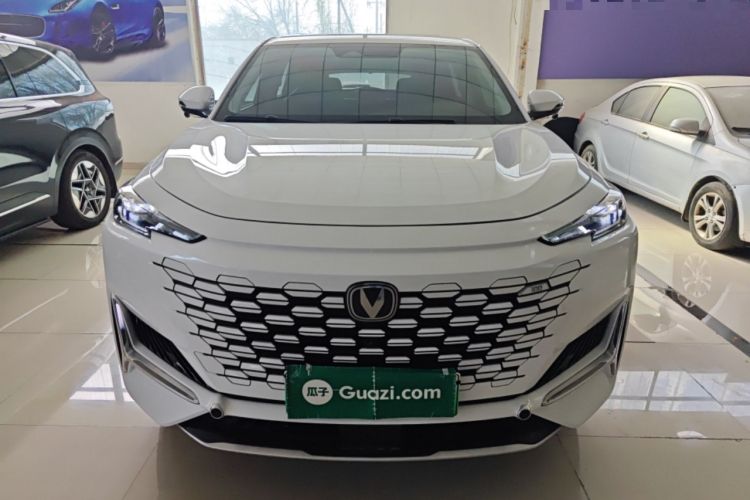 Used CHANGAN UNI-K iDD 2023 Smart Electric iDD 1.5T 135km Smart Leading Model Front