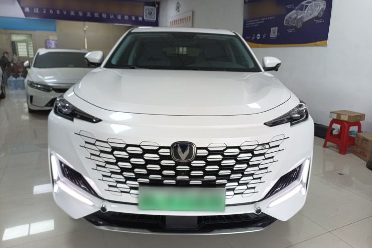 Used CHANGAN UNI-K iDD 2023 Zhidian iDD 1.5T 135km Smart & Fun Model Front