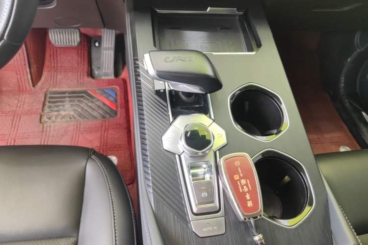 Used CHANGAN UNI-K iDD 2023 Zhidian iDD 1.5T 135km Smart & Fun Model Gear Lever