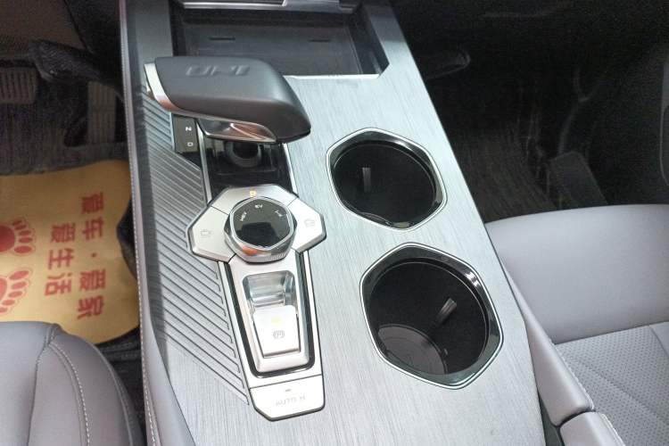 Used CHANGAN UNI-K iDD 2023 Zhidian iDD 1.5T 135km Smart & Fun Model Gear Lever