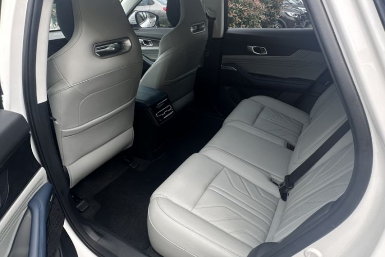 Used CHANGAN UNI-K iDD 2023 Zhidian iDD 1.5T 135km Smart & Fun Model Interior 2