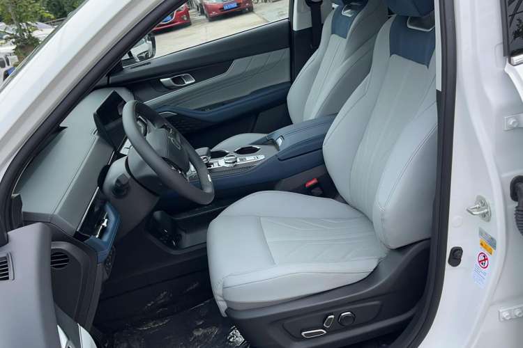Used CHANGAN UNI-K iDD 2023 Zhidian iDD 1.5T 135km Smart & Fun Model Left Front Seat