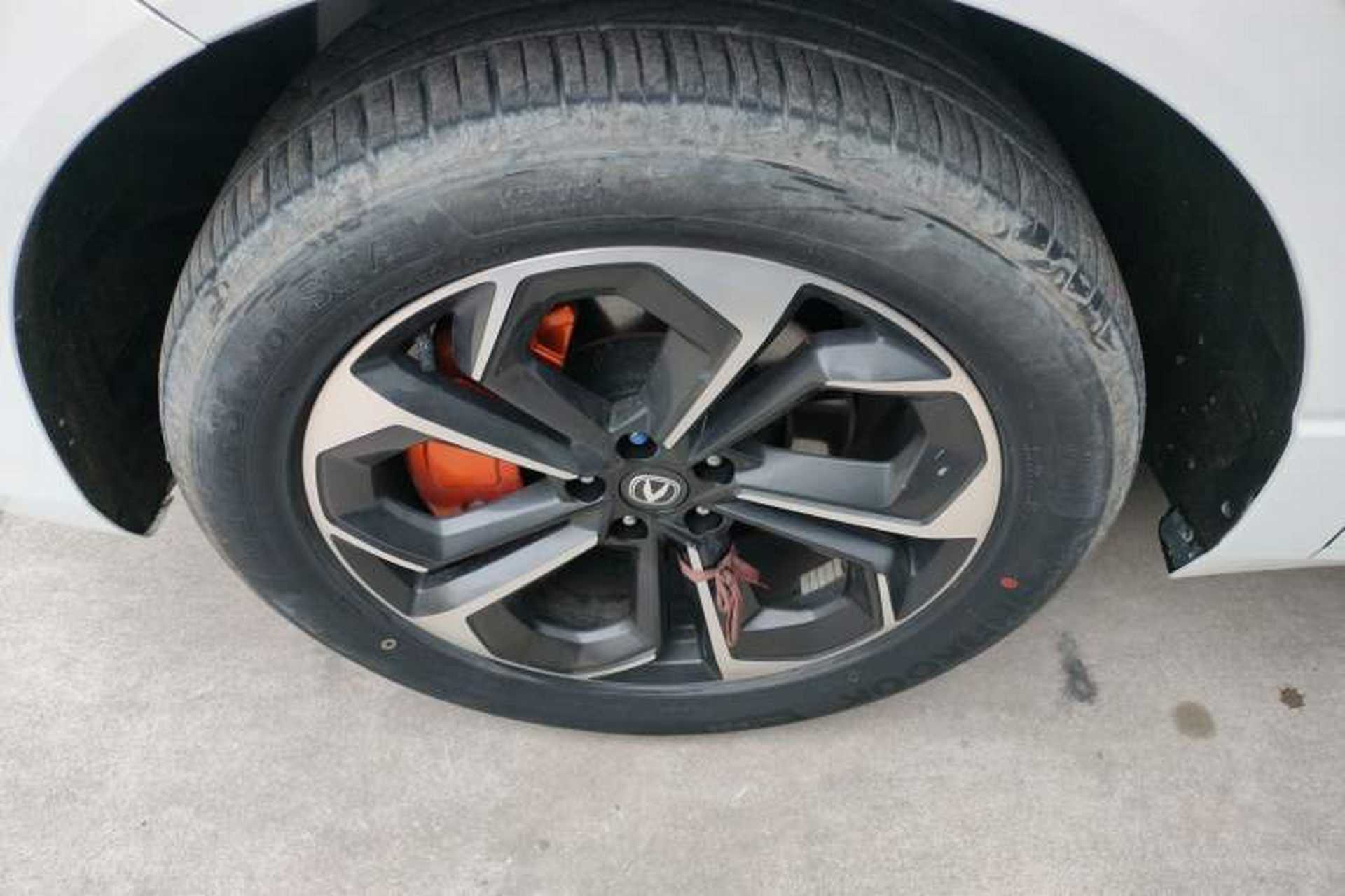 Used CHANGAN UNI-K iDD 2023 Zhidian iDD 1.5T 135km Smart & Fun Model Left Front Wheel Hub