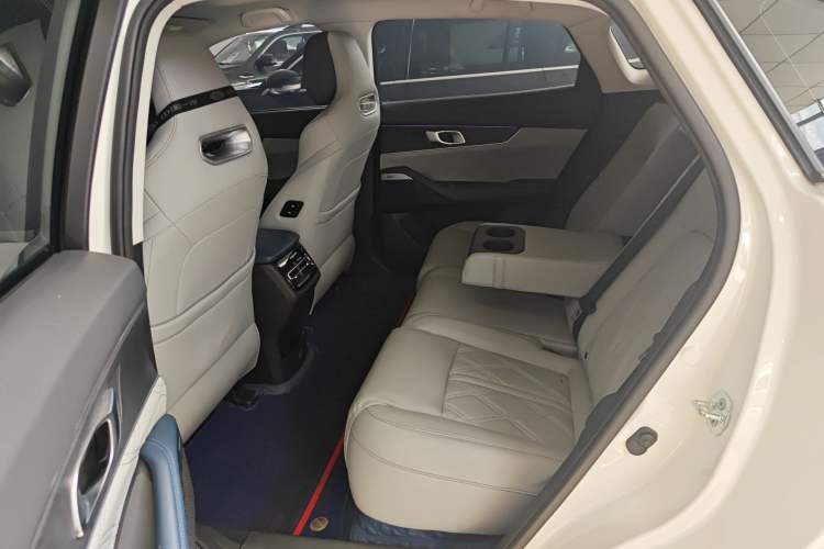 Used CHANGAN UNI-K iDD 2023 Smart Electric iDD 1.5T 135km Smart Leading Model Left Rear Seat