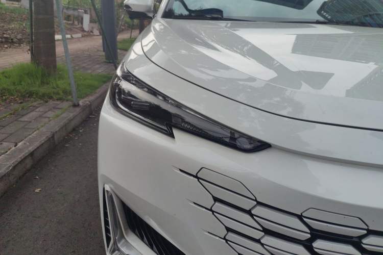 Used CHANGAN UNI-K iDD 2023 Smart Electric iDD 1.5T 135km Smart Leading Model Right Front Headlight