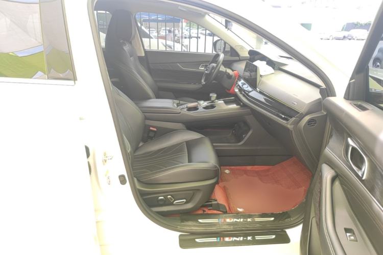 Used CHANGAN UNI-K iDD 2023 Zhidian iDD 1.5T 135km Smart & Fun Model Right Front Seat