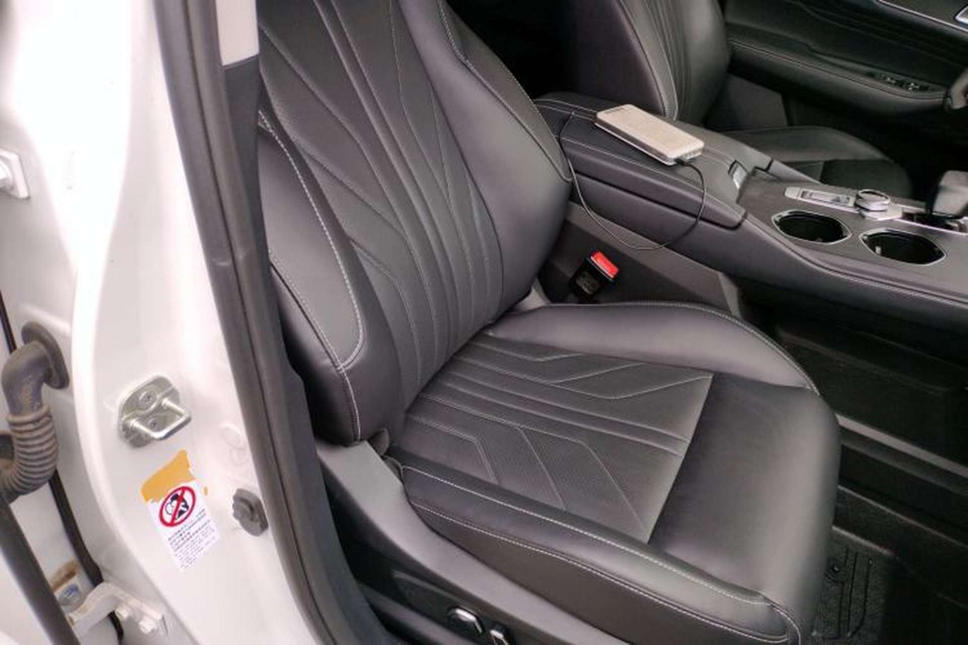 Used CHANGAN UNI-K iDD 2023 Zhidian iDD 1.5T 135km Smart & Fun Model Right Front Seat