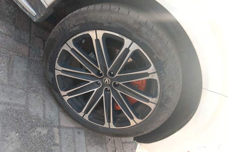 Used CHANGAN UNI-K iDD 2023 Smart Electric iDD 1.5T 135km Smart Leading Model Right Front Wheel Hub