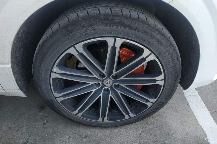 Used CHANGAN UNI-K iDD 2023 Smart Electric iDD 1.5T 135km Smart Leading Model Right Front Wheel Hub