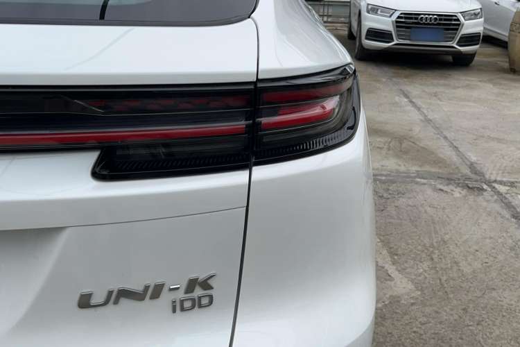Used CHANGAN UNI-K iDD 2023 Zhidian iDD 1.5T 135km Smart & Fun Model Right Rear Taillight