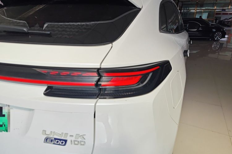 Used CHANGAN UNI-K iDD 2023 Smart Electric iDD 1.5T 135km Smart Leading Model Right Rear Taillight