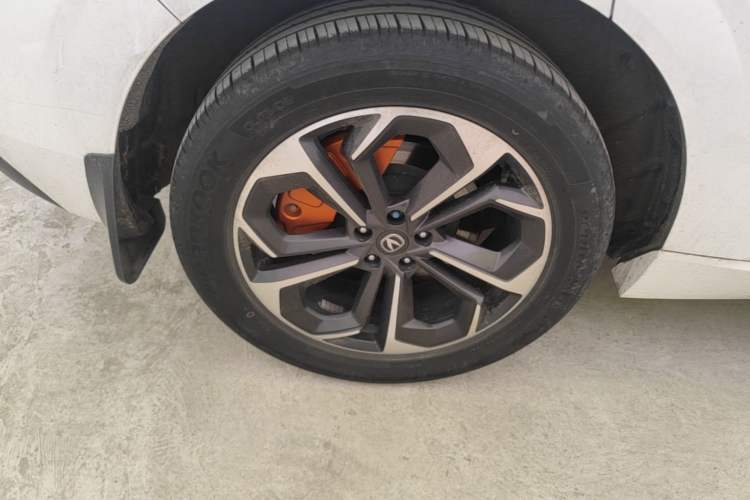 Used CHANGAN UNI-K iDD 2023 Zhidian iDD 1.5T 135km Smart & Fun Model Right Rear Wheel Hub