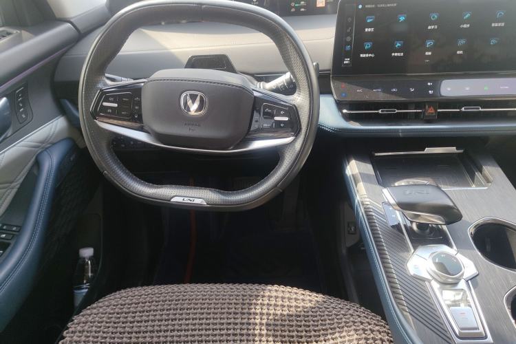 Used CHANGAN UNI-K iDD 2023 Smart Electric iDD 1.5T 135km Smart Leading Model Steering Wheel