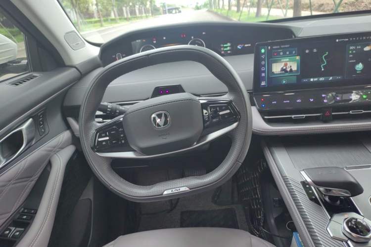 Used CHANGAN UNI-K iDD 2023 Smart Electric iDD 1.5T 135km Smart Leading Model Steering Wheel