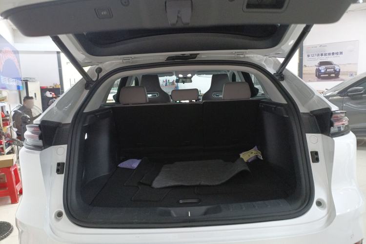 Used CHANGAN UNI-K iDD 2023 Zhidian iDD 1.5T 135km Smart & Fun Model Trunk
