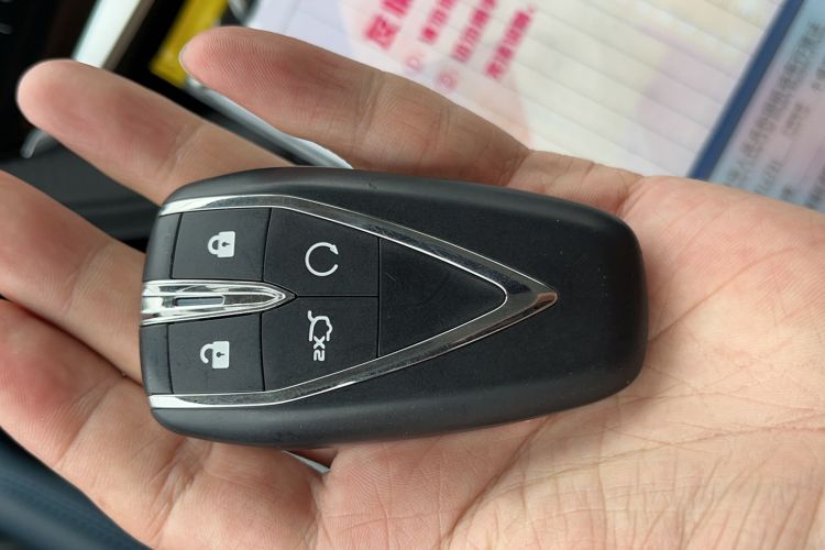 Used CHANGAN UNI-K iDD 2023 Zhidian iDD 1.5T 135km Smart & Fun Model Vehicle Key