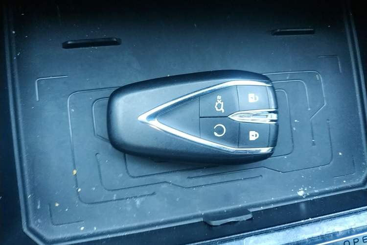 Used CHANGAN UNI-K iDD 2023 Smart Electric iDD 1.5T 135km Smart Leading Model Vehicle Key