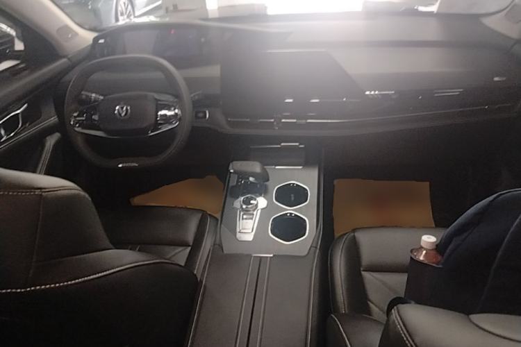 Used CHANGAN UNI-K iDD 2024 Chuzhi iDD 1.5T 135km Smart & Fun Model Center Console