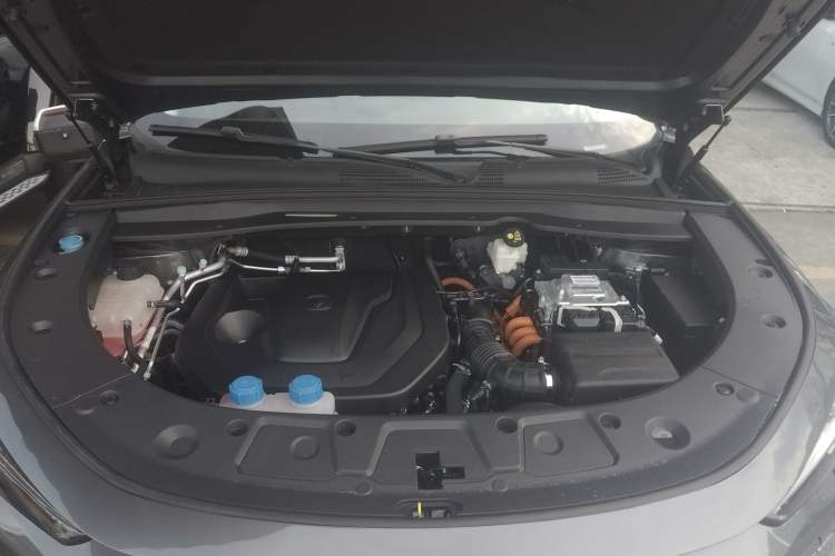 Used CHANGAN UNI-K iDD 2024 ZhiDian iDD 1.5T 135km Smart Leading Model Engine Bay